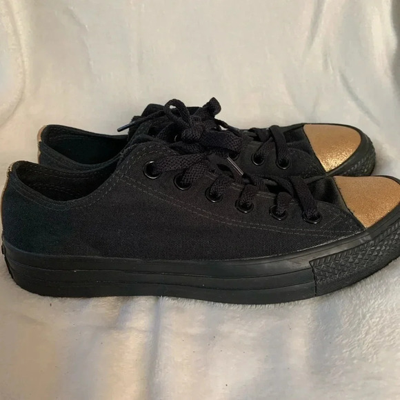 Converse - Picture 6 of 8